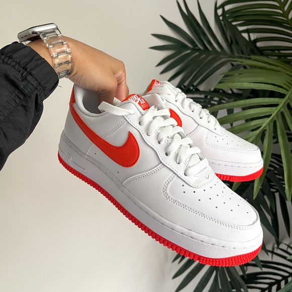 Air Force 1 - Picture 4 of 6